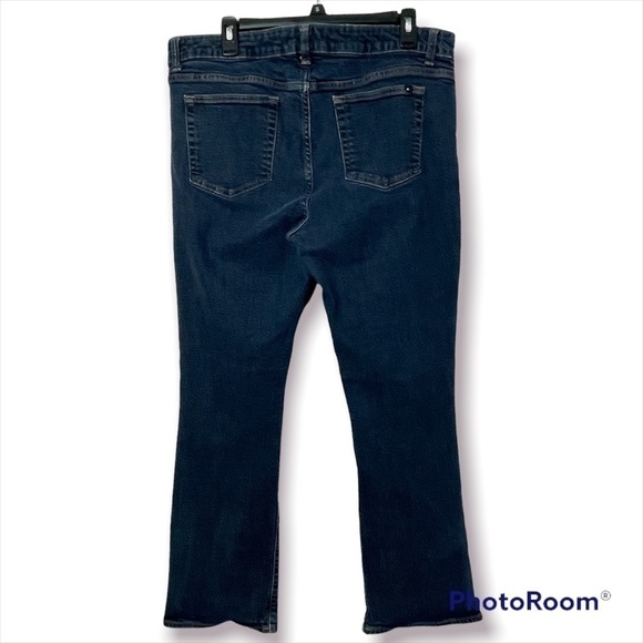 Tommy Hilfiger Curvy Bootcut Jeans | Size 14 | Blue - Picture 5 of 12